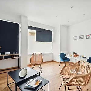 Superbe 2 Pieces , Paris France
